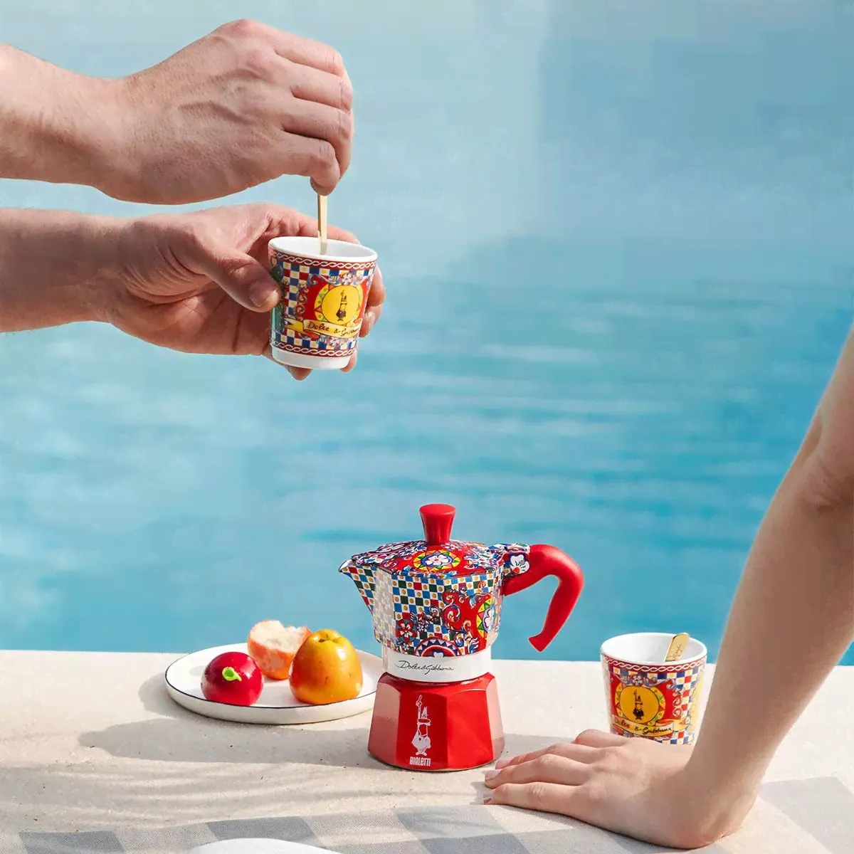 Набор Bialetti Dolce&Gabbana:кофеваркана2порциии2чашки,Красный;разноцветный-2